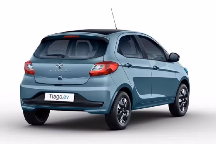 "Là một mẫu xe thú vị lý tưởng cung cấp các tính năng cao cấp, an toàn và công nghệ, thân thiện với môi trường, hiệu suất mạnh mẽ, tất cả đều trở nên đáng mong đợi hơn với lợi thế không thế khước từ là chi phí sở hữu xe thấp."