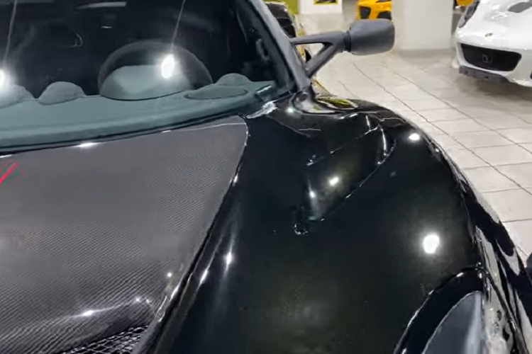 Lotus Exige Cup 430 Final Edition có khả năng tăng tốc từ vị trí xuất phát lên 100 km/h chỉ trong thời gian 3,3 giây trước khi đạt tốc độ tối đa là 274 km/h. Lotus Exige Cup 430 phiên bản đặc biệt có thể tạo ra 171 kg lực ép xuống mặt đường ở tốc độ cao. Xe sử dụng hệ thống ống xả hiệu năng cao được làm hoàn toàn bằng vật liệu titan.