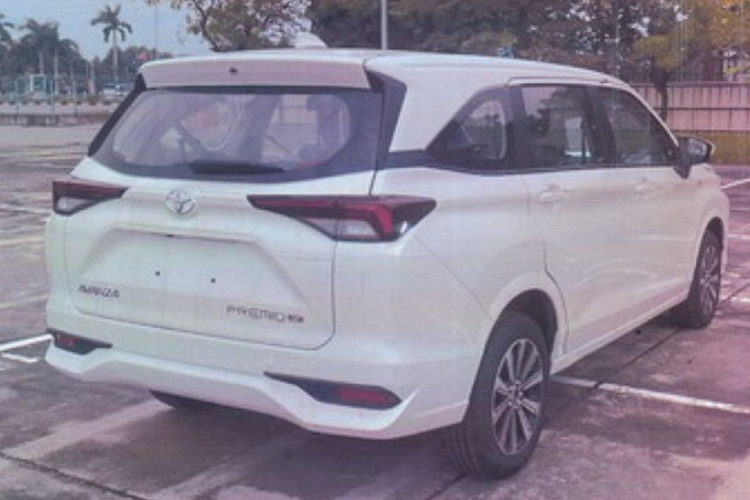 Như vậy, Toyota Veloz và Avanza lắp ráp trong nước có thông số tương tự phiên bản nhập khẩu Indonesia. Trước đó, đại diện Toyota tại triển lãm VMS 2022 cũng khẳng định xe lắp ráp không thay đổi tính năng và trang bị so với bản nhập khẩu.