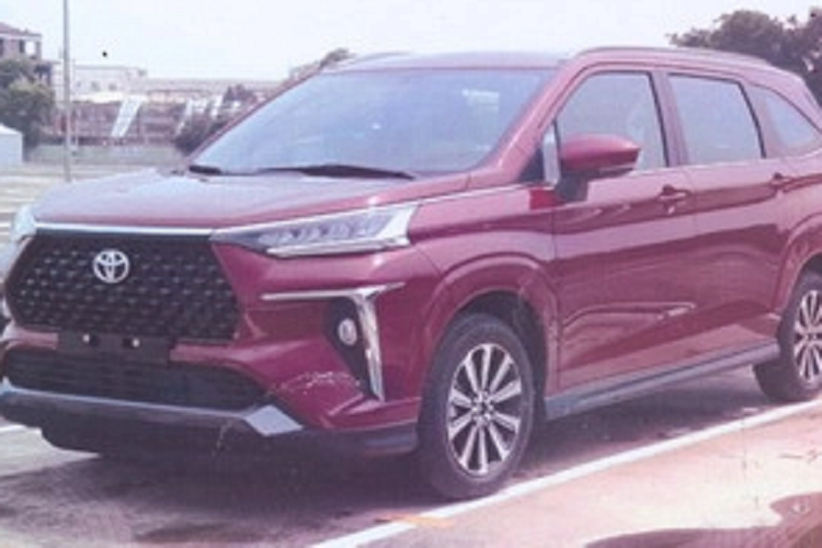 Do đó, việc hãng chuyển sang lắp ráp 2 mẫu xe này là một nước đi đúng đắn, nhằm chủ động nguồn cung sản phẩm, qua đó tăng khả năng cạnh tranh với “ông vua” phân khúc Mitsubishi Xpander.