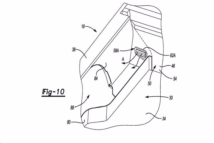 Thùng xe Ford Maverick chỉ dài 1.381 mm, kích thước này khá chật đối với hầu hết người lớn. Tuy nhiên, khi hạ nắp, chiều dài thùng lên tới 1.830 mm, như vậy người dùng có thể thoải mái để nghỉ qua đêm.