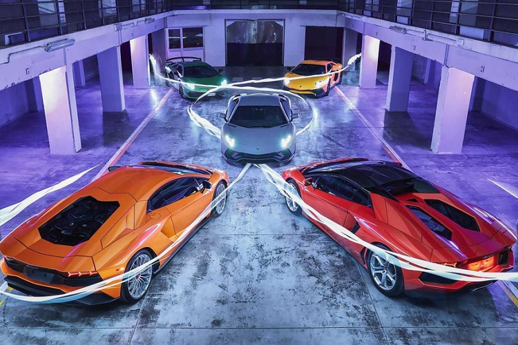 Với việc sản xuất Aventador đã hoàn tất, người kế nhiệm sẽ bắt đầu sản xuất vào năm 2023 và dự kiến sẽ có hệ truyền động hybrid.