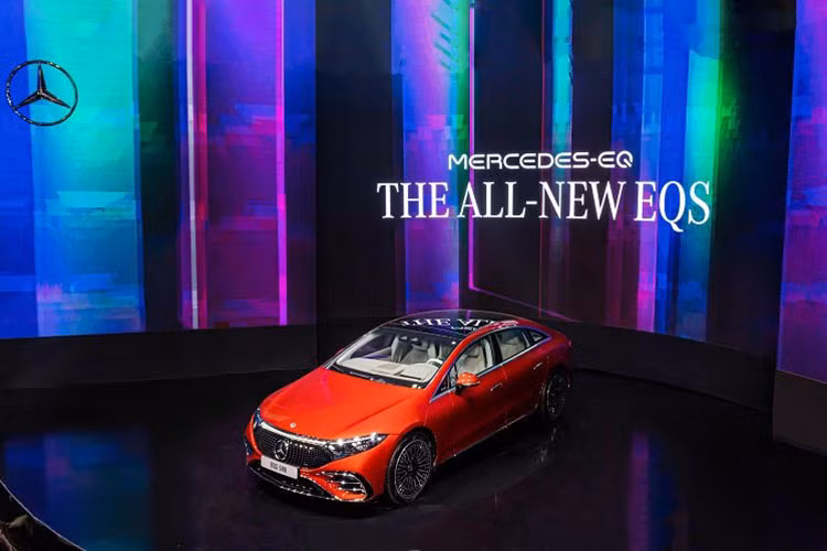 Mercedes-Benz EQS SUV 2023 