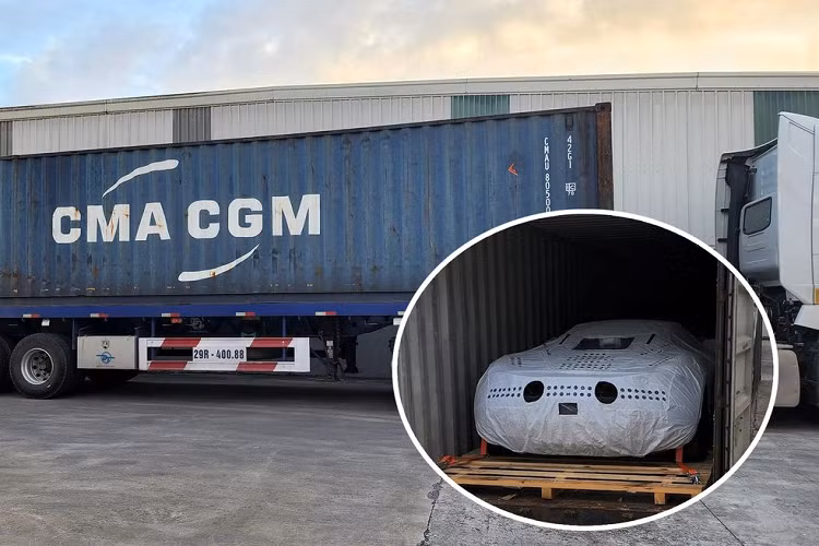 Tuy nhiên, dù đã bước sang giữa Quý III nhưng McLaren vẫn chưa đưa ra bất kỳ thông tin nào về ngày ra mắt đại lý. Với sự xuất hiện mới đây của bộ đôi siêu xe McLaren thì rất có thể ngày này không còn xa.