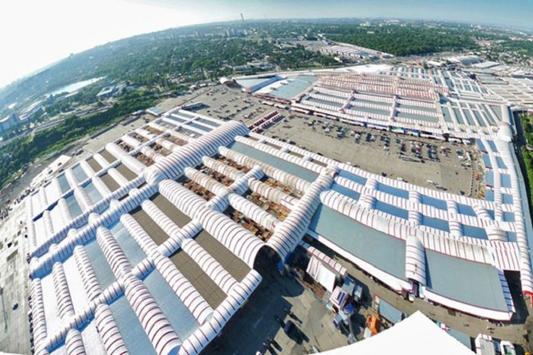 Khu cho noi tieng o Ukraine, nhieu nguoi Viet phat len tu day-Hinh-2