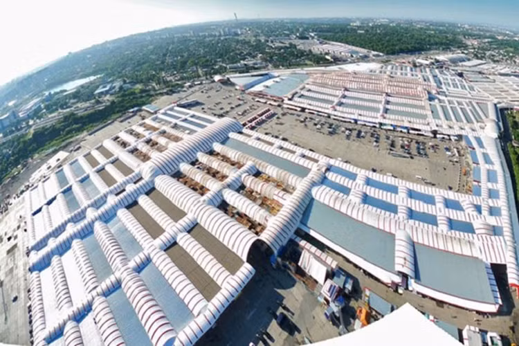 Khu cho noi tieng o Ukraine, nhieu nguoi Viet phat len tu day-Hinh-2