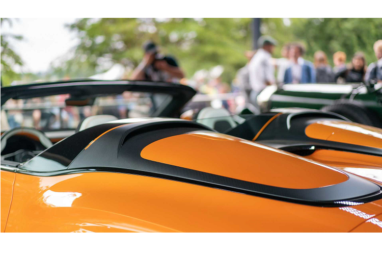 Để làm nổi bật vô số tùy chọn cá nhân hóa cũng như thể hiện sự sáng tạo của những vị chủ nhân, Bentley vừa qua đã tiết lộ một số hình ảnh có sự xuất hiện đồng thời của 6 chiếc Bacalar.