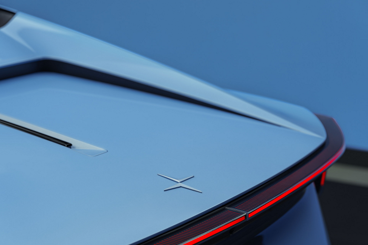 Ngay cả khi O2 không được sản xuất thương mại thì mẫu xe cũng góp phần truyền tải ngôn ngữ thiết kế của hãng sẽ định hình những mẫu xe điện khác trong tương lai. Phần lớn ngôn ngữ thiết kế được dùng trên O2 đều đã từng xuất hiện trên mẫu xe Precept. 