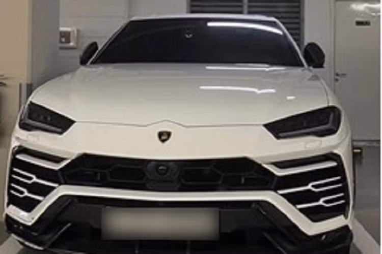 Park Min Young được biết đến rộng rãi khi đóng các vai chính trong phim truyền hình Gia đình là số 1, Thợ săn thành phố, Thư ký Kim sao thế, Trời đẹp em sẽ đến, gần đây nhất, cô tham gia vào dự án phim Hợp đồng hôn nhân hiện đang chiếu trên đài TvN.