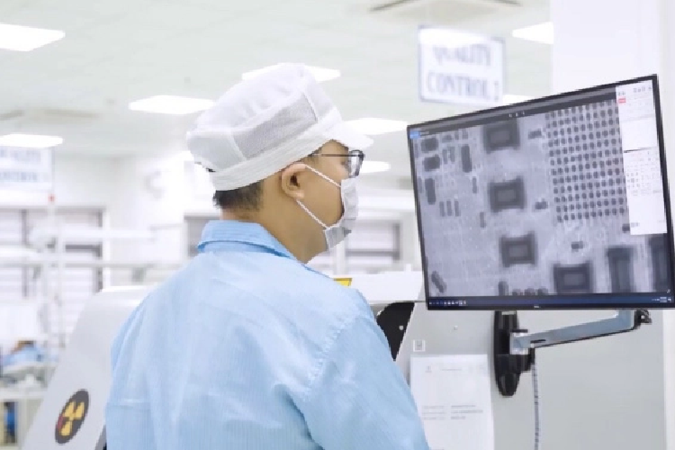 Tổng số lượng chứng chỉ cần đạt được là gần 50 chứng chỉ để toàn bộ đội ngũ kỹ sư vận hành được các dây chuyền này. 