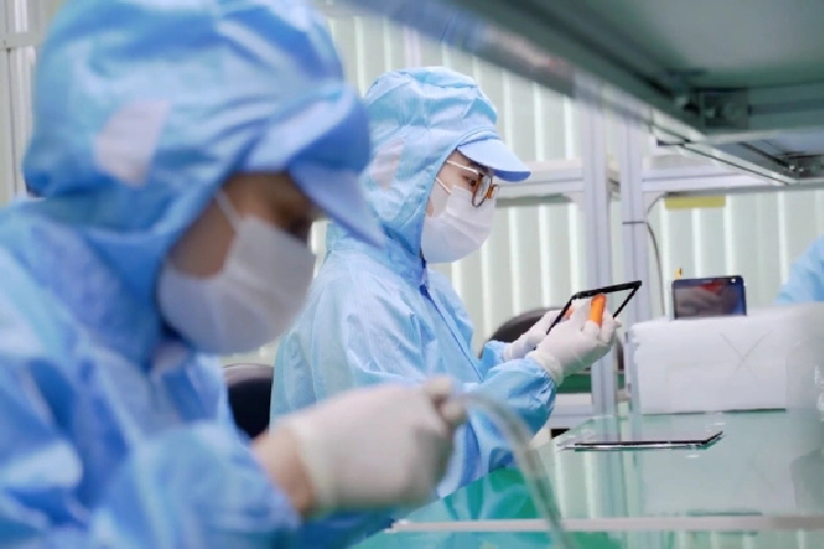 Bên cạnh đó, Trungnam EMS cũng đang lên kế hoạch mở rộng khu sản xuất áp dụng công nghệ hiện đại với nhà xưởng khu A2B4, trong đó tầng 1 có 8 dây chuyền sản xuất với công nghệ SMT và tầng 2 sản xuất linh kiện điện tử nhằm cung cấp thiết bị, sản phẩm điện tử. 