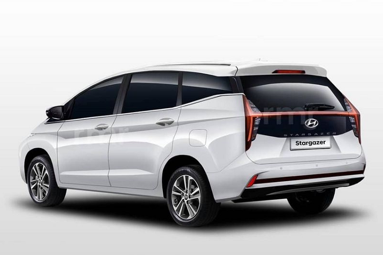 Khi nhà máy Hyundai Thành Công 2 được hoàn thiện, xe sẽ chuyển sang lắp ráp trong nước. Hiện chưa có thông tin về Hyundai Stargazer ở thị trường Việt Nam. Trong khi đó, tại Indonesia, xe được trang bị động cơ xăng 4 xi-lanh, dung tích 1.5L, sản sinh công suất tối đa 113 mã lực và mô-men xoắn cực đại 144 Nm giống hệt Hyundai Creta. Động cơ này đi kèm với hộp số sàn 5 cấp hoặc hộp số tự động biến thiên vô cấp IVT.