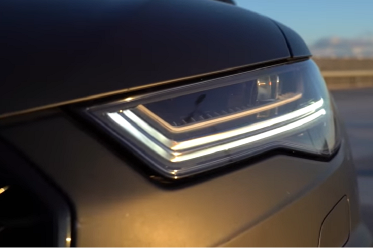 Xe cũng nhận được cảm biến bản đồ 4bar từ SRM và giai đoạn 3 từ Snow Performance, cùng với bộ làm mát Forge charge với bơm intercooler CWA 100-3 được nâng cấp, bơm nhiên liệu áp suất thấp kép với dòng lớn hơn và nhiên liệu áp suất cao từ Autotech.