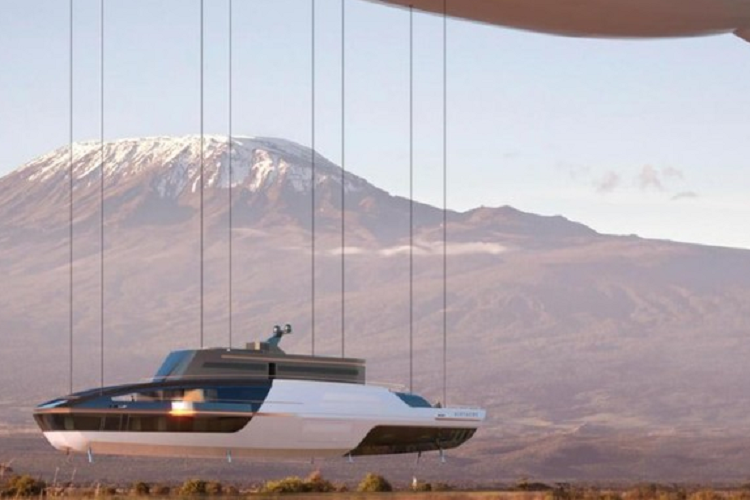 Siêu du thuyền kiêm nơi ở dài 60 mét cung cấp 750 mét vuông không gian sống. AirYacht có tất cả ba tầng, cung cấp chỗ ở cho tối đa 12 hành khách trong 5 hoặc 6 cabin, cũng như cho phi hành đoàn gồm 12 người.