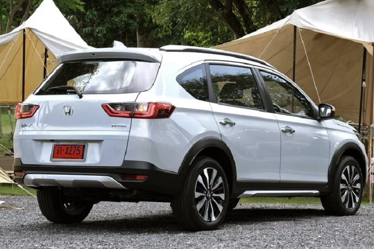 Khi về Việt Nam dự kiến vào năm 2023, Honda BR-V 2022 sẽ giúp người dùng Việt có thêm lựa chọn trong phân khúc MPV 7 chỗ cỡ nhỏ, đối đầu với những mẫu xe như Mitsubishi Xpander, Toyota Veloz Cross và Suzuki XL7...
