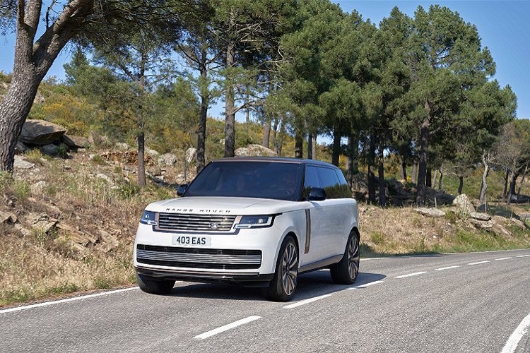 Range Rover SV 2022 tu 23,85 ty dong tai Viet Nam co gi?