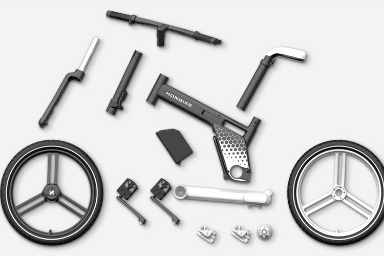 Gấp xe là một quy trình 4 bước thân thiện với người dùng, và bạn sẽ mất chưa đến 10 giây để hoàn thành. Trên thực tế, toàn bộ chiếc xe đạp thông minh này có thể được lắp ráp hoàn chỉnh trong 15 phút và bạn sẽ có được mọi thứ mình cần trong hộp công cụ. Honbike Pro có sẵn ba màu sắc kết hợp gồm màu đen, đỏ và đen, trắng và đen. Với việc đây được hình thành như một giải pháp di chuyển bé nhỏ, nó có thiết kế tối giản, sử dụng các phụ tùng nhỏ, dễ thay thế, và không cần bảo trì nhất mức có thể.