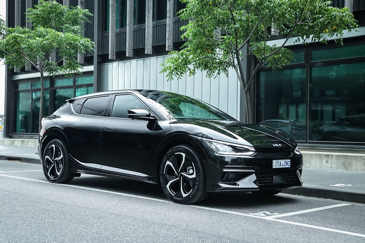 Xe điện ở Việt Nam đang ngày càng gây chú ý, đã có một vài mẫu xe được bán ra như VinFast VF e34 và mới đây là Hongqi E HS9. 