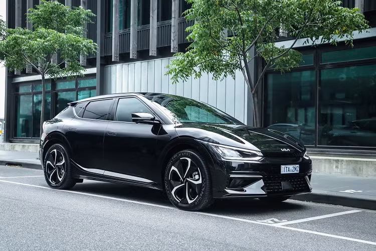 Xe điện ở Việt Nam đang ngày càng gây chú ý, đã có một vài mẫu xe được bán ra như VinFast VF e34 và mới đây là Hongqi E HS9. 