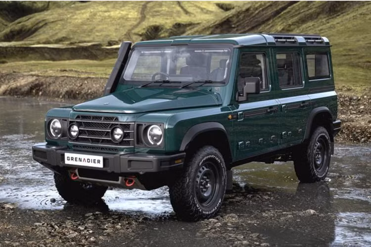 Hãng xe nước Anh Ineos sẽ chính thức mở bán chiếc Ineos Grenadier 2023 mới tại thị trường trong nước với giá từ 49.000 bảng Anh (khoảng 1,39 tỷ đồng) vào ngày 18/5 tới đây. Mẫu xe này nhiều khả năng sẽ có mặt tại thị trường Mỹ vào giai đoạn cuối năm nay.