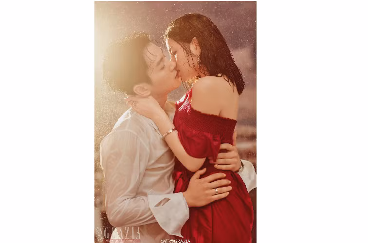 Sự nghiệp không như ý, song cuộc sống hôn nhân của Trần Hiểu và Trần Nghiên Hy được nhiều người ngưỡng mộ. Nữ diễn viên khen ngợi ông xã chu đáo, hiền lành và hiếu thảo. Cô cho biết Trần Hiểu không chỉ là người đàn ông ngoài xã hội, còn là "quý ông nội trợ" trong gia đình.