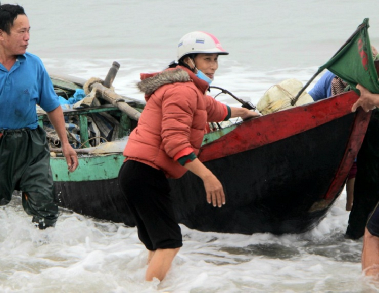 Lam giau nho loai khong nao, co nguoi thanh ti phu-Hinh-4