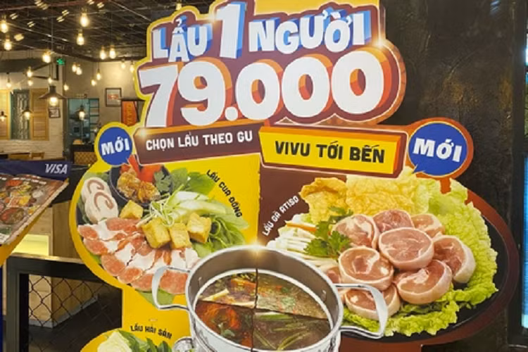 Nhiều quán ăn ở TP.HCM phục vụ khách đi một mình - Hình 2 Nhieu quan an o TP.HCM phuc vu khach di mot minh-Hinh-2