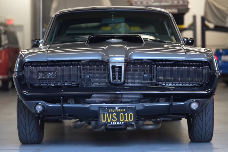 Nó đã được thiết kế để có thể chạy nước rút nhanh nhất có thể trên mộ đường thẳng. Nói cách khác, nó là mẫu xe đua drag hợp pháp đi đường phố mà Mercury chưa từng chế tạo.