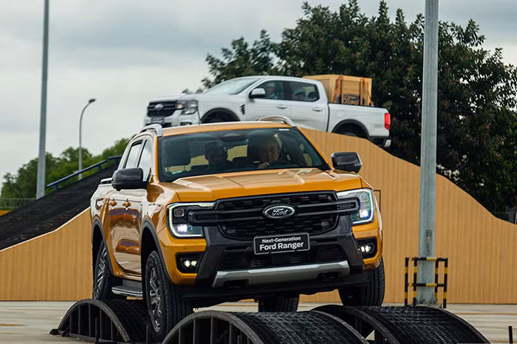 Ford Ranger 2023 chinh thuc xuat xuong, san sang toi tay khach Viet-Hinh-4