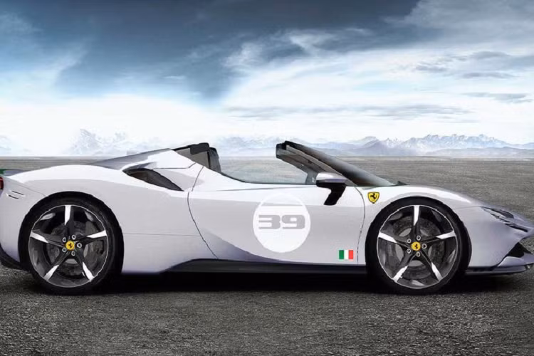 7.Ferrari: Bianco Courmayeur Được đặt theo tên ngọn núi Monte Bianco ở vùng Courmayeur nước Ý, màu sắc này được Ferrari sáng tạo để kỷ niệm 10 năm Cavalcade - cuộc tụ họp hàng năm của chủ sở hữu Ferrari tại Monaco. Bianco Courmayeur là sự pha trộn giữa màu trắng và màu xanh lam để tạo ra một lớp sơn hoàn thiện cực kỳ độc đáo.