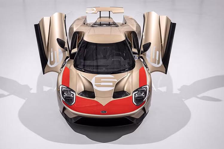 Trải qua mỗi một phiên bản, những chiếc Ford GT vẫn luôn gây được tiếng vang và sự mê đắm của những người ái mộ đã trót phải lòng môn thể thao tốc độ. Cho đến nay, sau 8 phiên bản Heritage Edition, Ford GT đã chính thức khép lại thế hệ sản phẩm này với lời kết là phiên bản Ford GT Holman Moody Heritage Edition 2022.