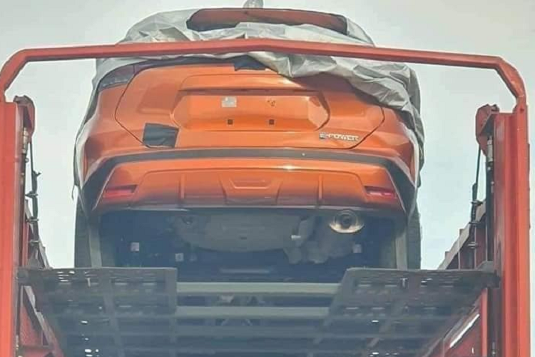 Trong thông báo này, Nissan chia sẻ: "Tại Việt Nam, xe xăng-điện lai nói chung được xem là lựa chọn phù hợp để chuyển dịch sang phương tiện "xanh", trong bối cảnh hạ tầng giao thông và số lượng trạm sạc điện còn ít. Đặc biệt, công nghệ e-Power tỏ ra nổi trội hơn khi sở hữu những điểm mạnh của ô tô thuần điện, đồng thời khắc phục được hạn chế của chính loại xe mới này."