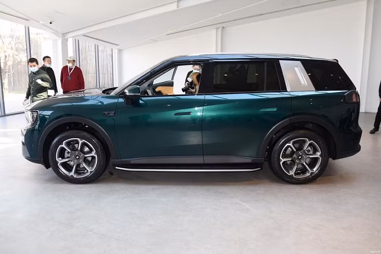 Ngam SUV dien Niutron NV cua Trung Quoc, dep nhu Ford Bronco