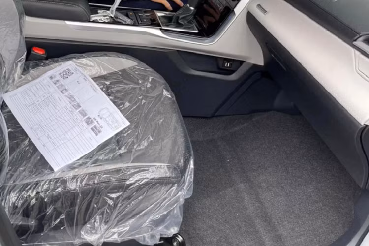 Nhìn chung, Toyota Veloz Cross 2022 hứa hẹn sẽ là mẫu xe có sức cạnh tranh tốt trong phân khúc MPV 7 chỗ cỡ nhỏ tại Việt Nam, khi mẫu xe này hoàn toàn có thể đáp ứng cho nhu cầu mua xe phục vụ gia đình với nhiều options, hay cả mục đích mua xe chạy dịch vụ.