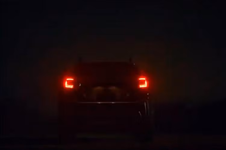 Tính năng cập nhật phần mềm qua WiFi dự kiến cũng sẽ được áp dụng cho mẫu SUV hạng B này. Ngoài ra, sẽ không ngạc nhiên nếu mẫu SUV hạng B nhà Subaru được bổ sung hệ thống hỗ trợ người lái EyeSight nâng cấp. Nhờ đó, xe sẽ có thêm hệ thống đỗ xe tự động và nhiều tính năng tự lái hơn.