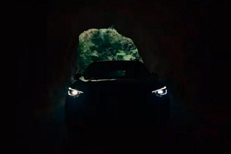 Thông tin về động cơ của Subaru XV thế hệ thứ 3 hiện vẫn được giữ kín. Tuy nhiên, qua logo trên chắn bùn trước, có thể thấy là xe sẽ có phiên bản hybrid. Rất có thể đây sẽ là hệ truyền động hybrid do Subaru phát triển cùng với đối tác Toyota.