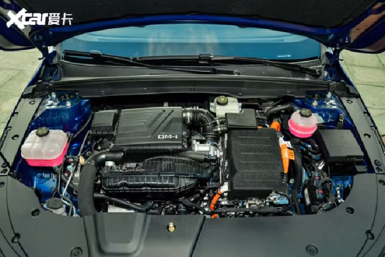 Đăng ký sở hữu trí tuệ kiểu dáng không đồng nghĩa BYD chắc chắn mở bán Destroyer 05 tại thị trường Việt Nam. Nhưng nếu điều đó trở thành hiện thực, đây sẽ là làn gió mới khi phân khúc sedan hạng C đang dần mất sức hút vào tay nhóm xe gầm cao cùng kích thước.