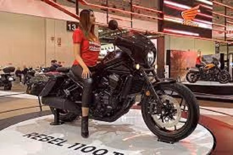 Năm 2023, một phiên bản touring chuyên dụng mới, CMX1100T Rebel, ra mắt. Chữ T là viết tắt của Touring và CMX1100T Rebel được thiết kế để mang lại sự thoải mái và thoải mái cũng như thiết thực hơn trong những chuyến du lịch dài ngày trên những cung đường trải rộng.