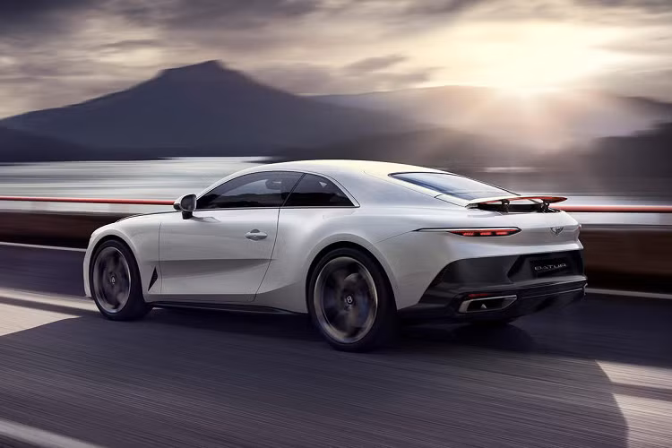 Ngoài ra, mẫu Bentley Mulliner Batur siêu sang này còn được trang bị hệ thống treo khí nén tiên tiến bổ sung tính năng chống lật chủ động, bộ vi sai hạn chế trượt. 