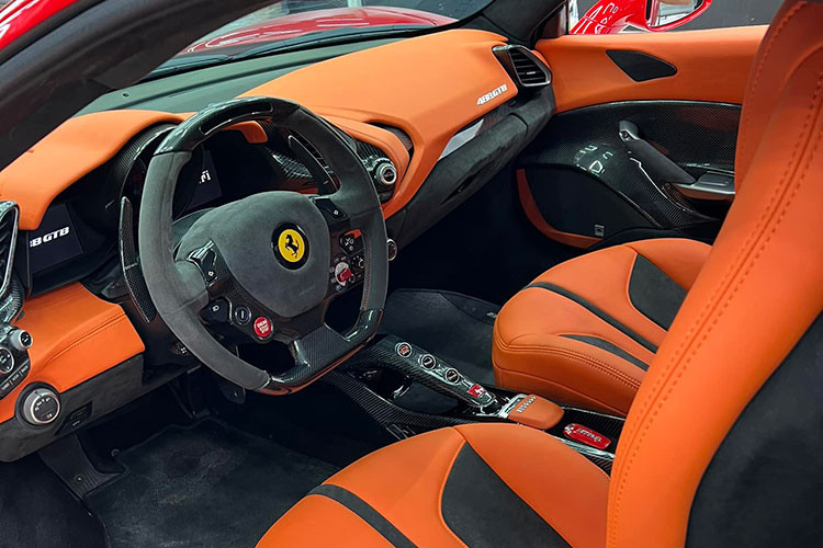 Siêu xe Ferrari 488 GTB độ body kit Misha Designs đang rao bán 14,5 tỷ đồng mang biển số của tỉnh Kiên Giang, xe được trang bị động cơ V8, tăng áp kép, dung tích 3,9 lít và còn được độ lại giúp xe sản sinh công suất tối đa 765 mã lực, tăng 104 mã lực và mô-men xoắn cực đại nguyên bản của xe là 760 Nm.