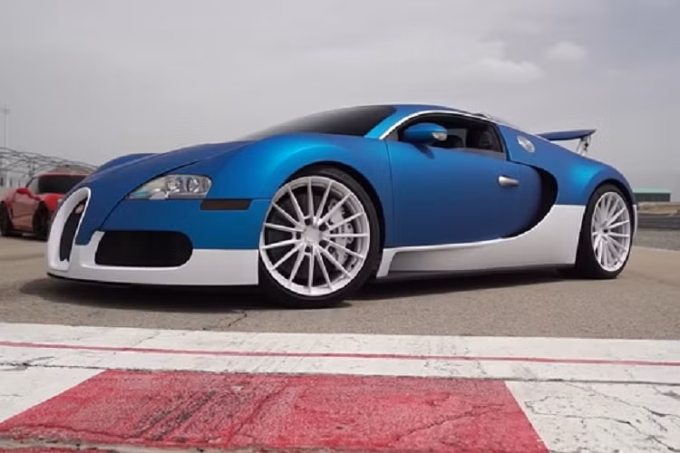 Thông thường, Bugatti khuyên các khách hàng nên thay luôn một chiếc lốp mới chứ không nên vá lốp, tuy nhiên, một chiếc lốp hậu mãi của Veyron có giá hơn 1.000 USD (khoảng 23,39 triệu đòng) nên TheStradman đã không chọn cách đó.