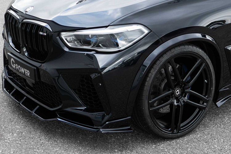 G-Power cũng nâng cấp mâm xe lên bộ mâm Hurricane RR 23 inch, trong khi lò xo cuộn có thể điều chỉnh độ cao sẽ hạ thấp chiếc SUV lần lượt 40 và 45 mm ở phía trước và phía sau.