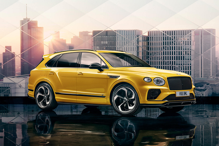 Đó là Bentley Bentayga S và Bentayga Azur 2023 với hệ truyền động hybrid. Cụ thể, Bentayga S thiên hướng thể thao và Bentayga Azure có nội thất cực sang trọng. Điểm chung của cả 2 phiên bản này nằm ở kết cấu hybrid bao gồm động cơ xăng V6 tăng áp kép dung tích 3.0 lít kết hợp với một mô-tơ điện và một bộ pin lithium-ion có nhiệm vụ lưu giữ năng lượng để vận hành xe trong chế độ thuần điện.