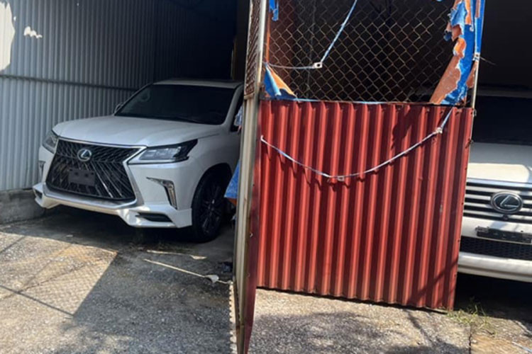 Dau gia 2 xe Lexus LX570 vo chu, tu 1,2 ty tai Thai Binh-Hinh-2
