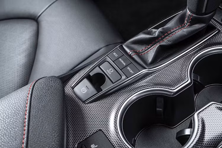 Nhờ mở rộng góc giữa xupap nạp và xả (31 lên 41°), thay đổi tỷ lệ xi lanh: đường kính nhỏ hơn (Φ90 còn 87,5mm) và hành trình dài hơn (98 lên 103,4mm), thay đổi hình dáng góc cửa nạp để tạo ra dòng khí vào dạng lốc xoáy,...