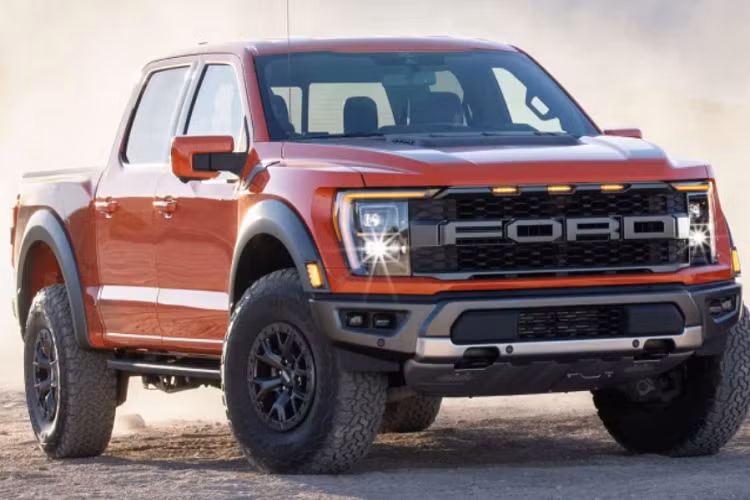 Ford F-150 Raptor 2022 Mẫu bán tải hiệu năng cao F-150 Raptor luôn là mẫu xe được nhiều đại gia chơi xe ở Việt Nam mong muốn sở hữu. Sang đời xe 2022, Ford tập trung nhiều vào khả năng vận hành off-road bên cạnh động cơ xăng V6 tăng áp kép quen thuộc.
