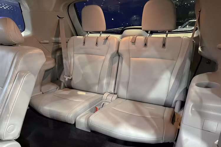 Nhìn chung với giá xe Toyota Highlander 2011 chưa tới 800 triệu đồng, đây được xem là một lựa chọn xe CUV 7 chỗ dành cho khách hàng Việt trong tầm giá rẻ hơn “đập hộp” một chiếc Hyundai Tucson 2022 bản tiêu chuẩn.