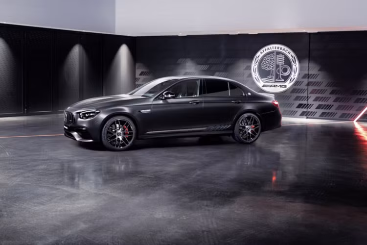 Giá xe Mercedes-AMG E63 S Final Edition thể thao biểu tượng này không được tiết lộ.