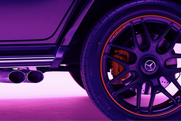 Sở dĩ chiếc Mercedes-AMG G63 này được bán đấu giá trên trang web Blacklot vì xe thuộc phiên bản giới hạn. "Đây là chiếc xe yêu thích của Jungkook. Chủ xe muốn tìm người sở hữu mới là nhà sưu tập và có thể trân trọng chiếc xe", một người thuộc ngành công nghiệp giải trí Hàn Quốc cho biết.