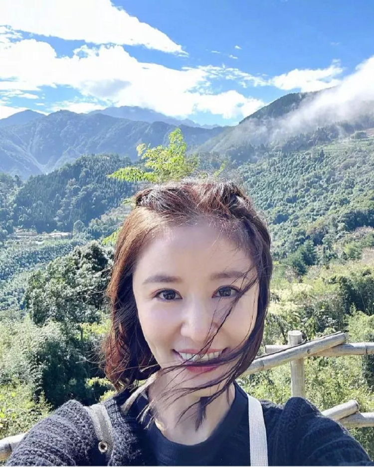 Lâm Tâm Như bức xúc câu hỏi vô duyên liên quan Từ Hy Viên Lam Tam Nhu buc xuc cau hoi vo duyen lien quan Tu Hy Vien